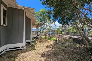 87-206 Halemaluhia Pl, Waianae, HI 96792 - Photo 18