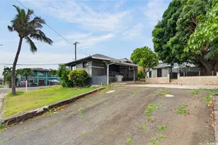 1037 Kina St, Kailua, HI 96734 - Photo 2