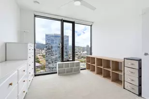987 Queen St, Honolulu, HI 96814 - Photo 2