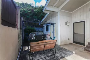 1160 Kahului St, Honolulu, HI 96825 - Photo 16
