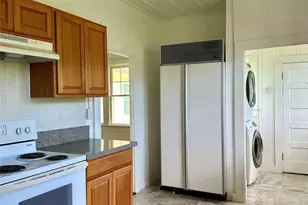 2610 Lowrey Ave, Honolulu, HI 96822 - Photo 10