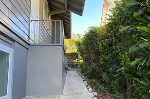 2048 Kakela Dr, Honolulu, HI 96822 - Photo 12