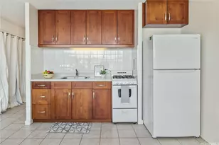 1550 Wilder Ave, Honolulu, HI 96822 - Photo 8
