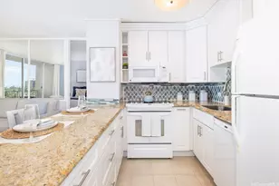 1925 Kalakaua Ave, Honolulu, HI 96815 - Photo 2
