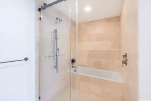 333 Ward Ave, Honolulu, HI 96814 - Photo 12