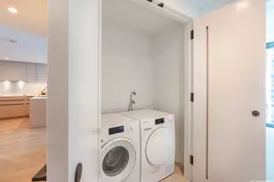 333 Ward Ave, Honolulu, HI 96814 - Photo 18