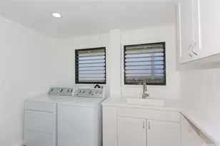1355 Ala Napunani St, Honolulu, HI 96818 - Photo 18
