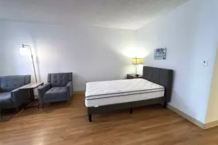 747 Amana St, Honolulu, HI 96814 - Photo 2