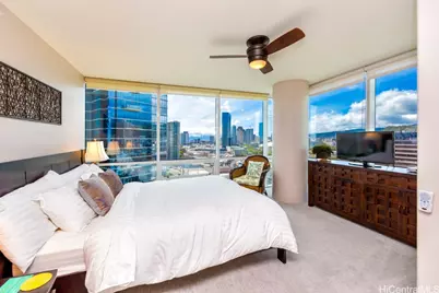 88 Piikoi Street #1402, Honolulu, HI 96814 - Photo 8