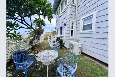 2013 Kakela Drive #Back Right, Honolulu, HI 96822 - Photo 8