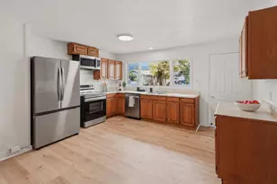 1225 Ulupii St, Kailua, HI 96734 - Photo 4