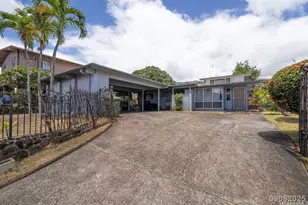 1341 Komo Mai Dr, Pearl City, HI 96782 - Photo 1