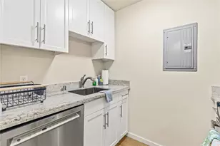 1800 Kaioo Dr, Honolulu, HI 96815 - Photo 6