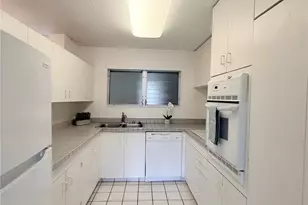 1717 Ala Wai Blvd, Honolulu, HI 96815 - Photo 4