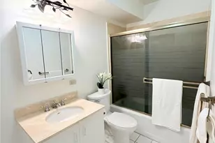 1717 Ala Wai Blvd, Honolulu, HI 96815 - Photo 6