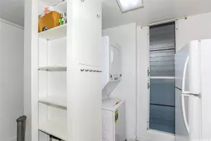 1128 Ala Napunani St, Honolulu, HI 96818 - Photo 8