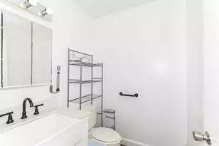 1128 Ala Napunani St, Honolulu, HI 96818 - Photo 10