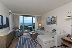 383 Kalaimoku St, Honolulu, HI 96815 - Photo 2
