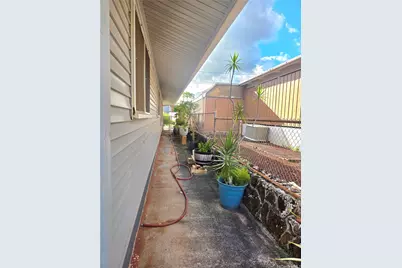 1541 Kalauipo Street, Pearl City, HI 96782 - Photo 18