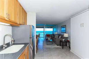 2877 Kalakaua Ave, Honolulu, HI 96815 - Photo 10