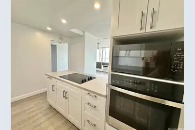 1535 Pensacola Street #802, Honolulu, HI 96822 - Photo 6