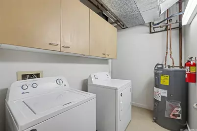 1 Keahole Place #1512, Honolulu, HI 96825 - Photo 14