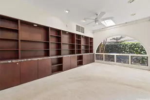 1060 Koloa St, Honolulu, HI 96816 - Photo 12
