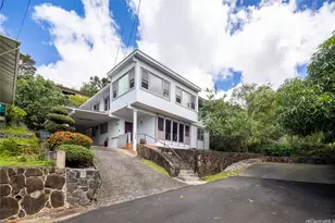 654 D Walea Pl, Honolulu, HI 96817 - Photo 1