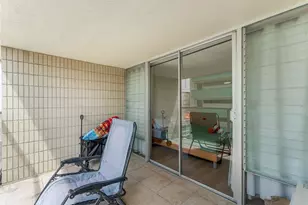 445 Seaside Ave, Honolulu, HI 96815 - Photo 16