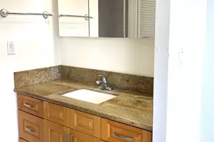 320 Liliuokalani Ave, Honolulu, HI 96815 - Photo 16