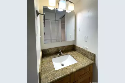 320 Liliuokalani Avenue #2004, Honolulu, HI 96815 - Photo 14