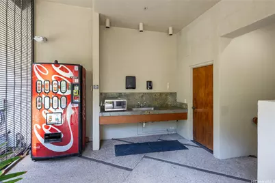 60 N Beretania Street #2203, Honolulu, HI 96817 - Photo 18