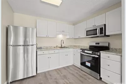 1615 Wilder Avenue #801, Honolulu, HI 96822 - Photo 20