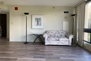 300 Wai Nani Way, Honolulu, HI 96815 - Photo 2