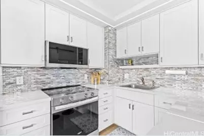 2115 Ala Wai Boulevard #PH4, Honolulu, HI 96815 - Photo 4