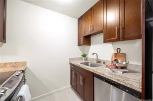 1810 Kaioo Dr, Honolulu, HI 96815 - Photo 10