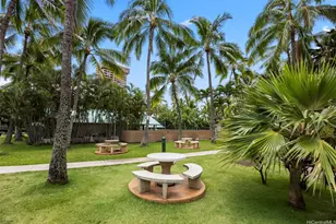 1080 Ala Napunani St, Honolulu, HI 96818 - Photo 24