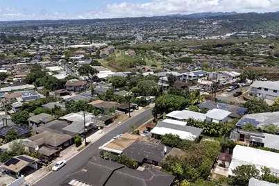 1347 Wanaka Street, Honolulu, HI 96818 - Photo 12