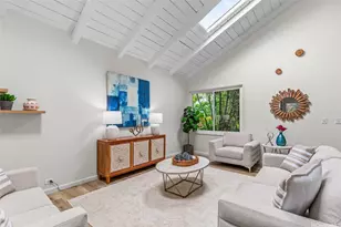 7537 Puumahoe Pl, Honolulu, HI 96825 - Photo 4