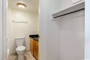 1560 Kanunu St, Honolulu, HI 96814 - Photo 8