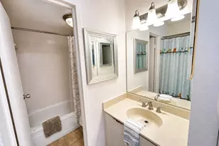 1920 Ala Moana Blvd, Honolulu, HI 96815 - Photo 6