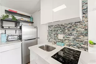 445 Seaside Ave, Honolulu, HI 96815 - Photo 22