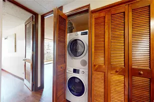 411 Hobron Ln, Honolulu, HI 96815 - Photo 14