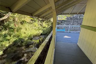 2129 Gertz Ln, Honolulu, HI 96819 - Photo 2