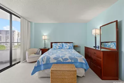 1525 Wilder Avenue #801, Honolulu, HI 96822 - Photo 12
