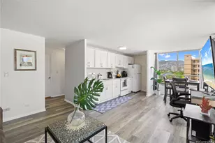 2421 Tusitala St, Honolulu, HI 96815 - Photo 8