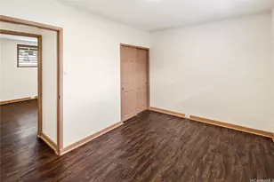 1329 Kaihee St, Honolulu, HI 96822 - Photo 10
