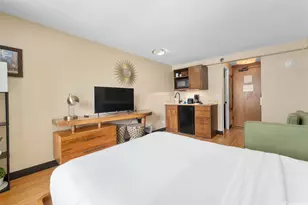 2425 Kuhio Ave, Honolulu, HI 96815 - Photo 8
