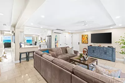155 Paoakalani Avenue #PH2, Honolulu, HI 96815 - Photo 1