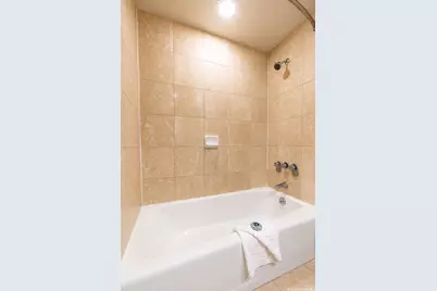 2045 Kalakaua Avenue #1204, Honolulu, HI 96815 - Photo 12